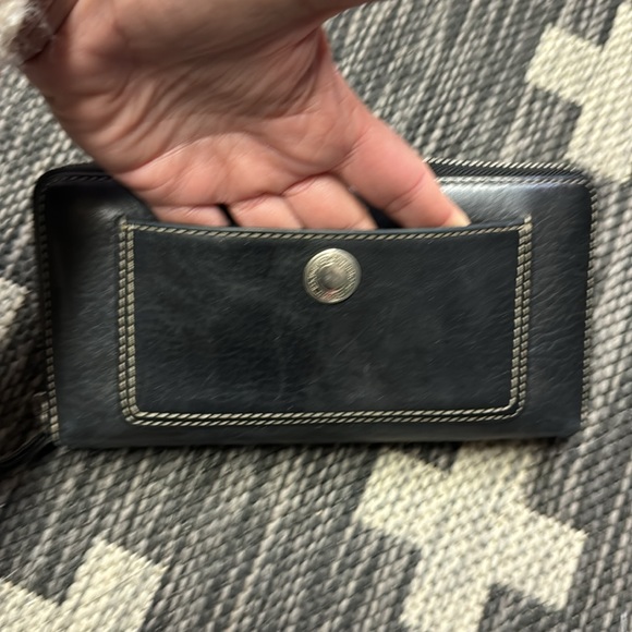 Authentic Coach Leather Wallet - Picture 5 of 5